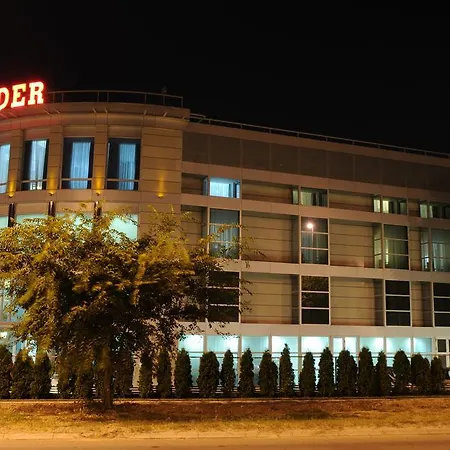 Hotel Zeder Garni Hotel 4*