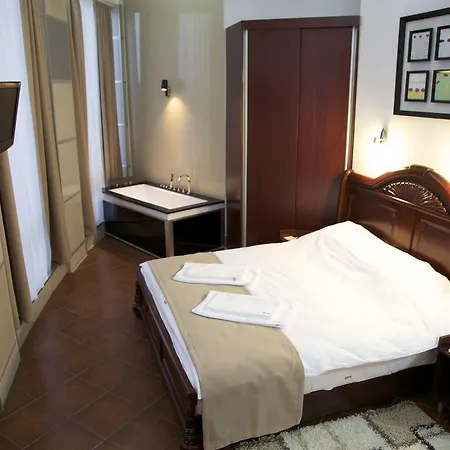 Hotel Zeder Garni