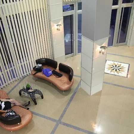 Hotel Zeder Garni
