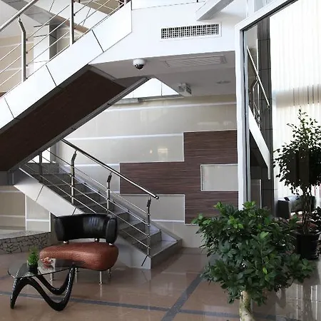 Hotel Zeder Garni Hotel 4*