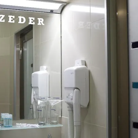 Hotel Hotel Zeder Garni 4*